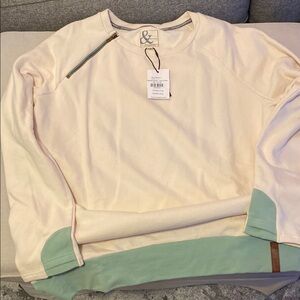 AMPERSAND AVE Cream and Green Crew Neck Sweater Soft Knit